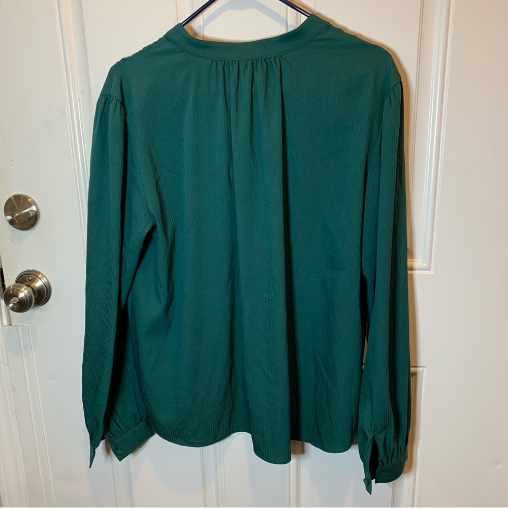 Treasure & Bond Emerald Green Button Front Blouse Cuffed Long Sleeve Size L - Picture 5 of 6